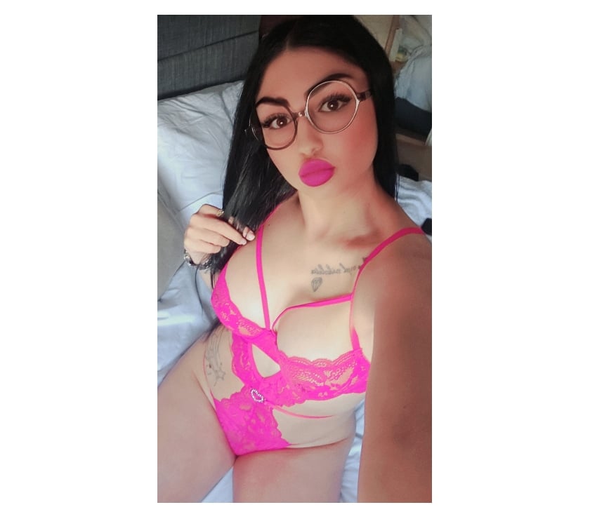 Photos for Eliza sexy party girl 🥳😘07459460557