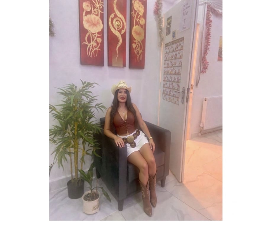 Escorts Leicestershire Leicester - Photos for Thai lady relaxing massage and sports massage