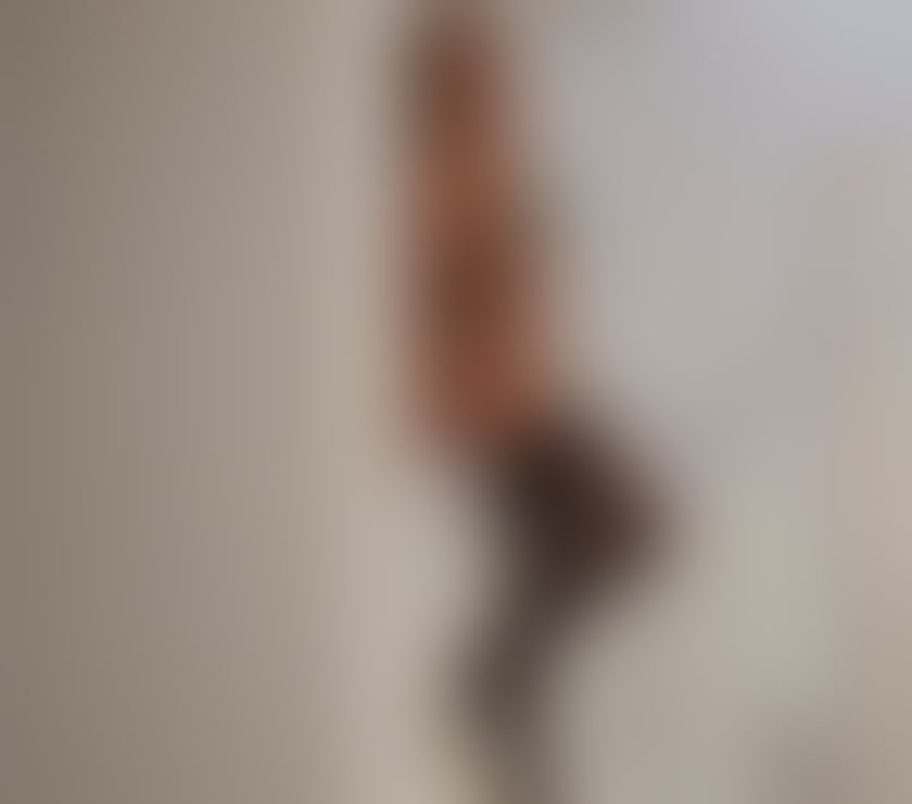Escorts South West London Imperial Wharf Station - South West London - Photos for Sexy milf Gabi 🎁💋Italian Dolce e sensuale
