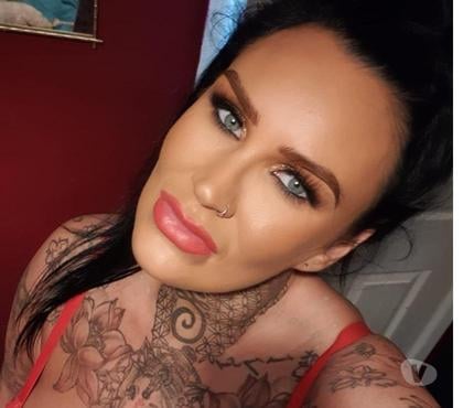  Escorts & Erotic Massage Royton Oldham - Photos for ENGLISH, GFE,MILF,SWEEDISH MASSAGE,DOMINATION
