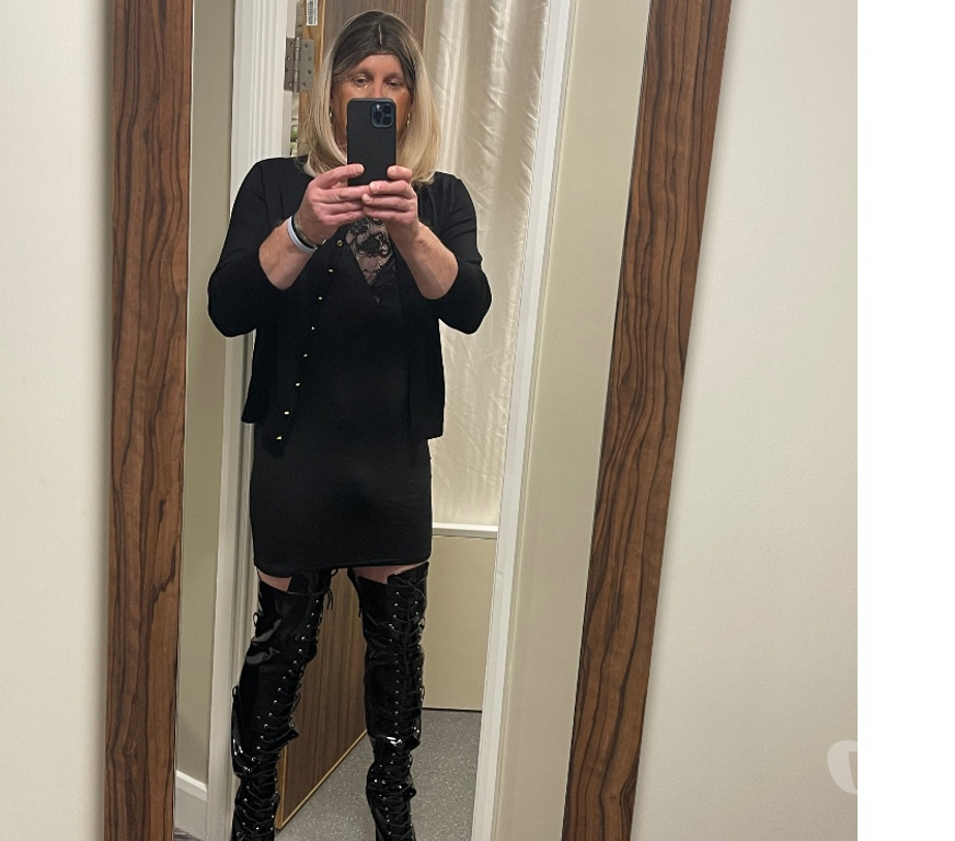 Trans Escorts Derbyshire Derby - Photos for In call Out call to escort.