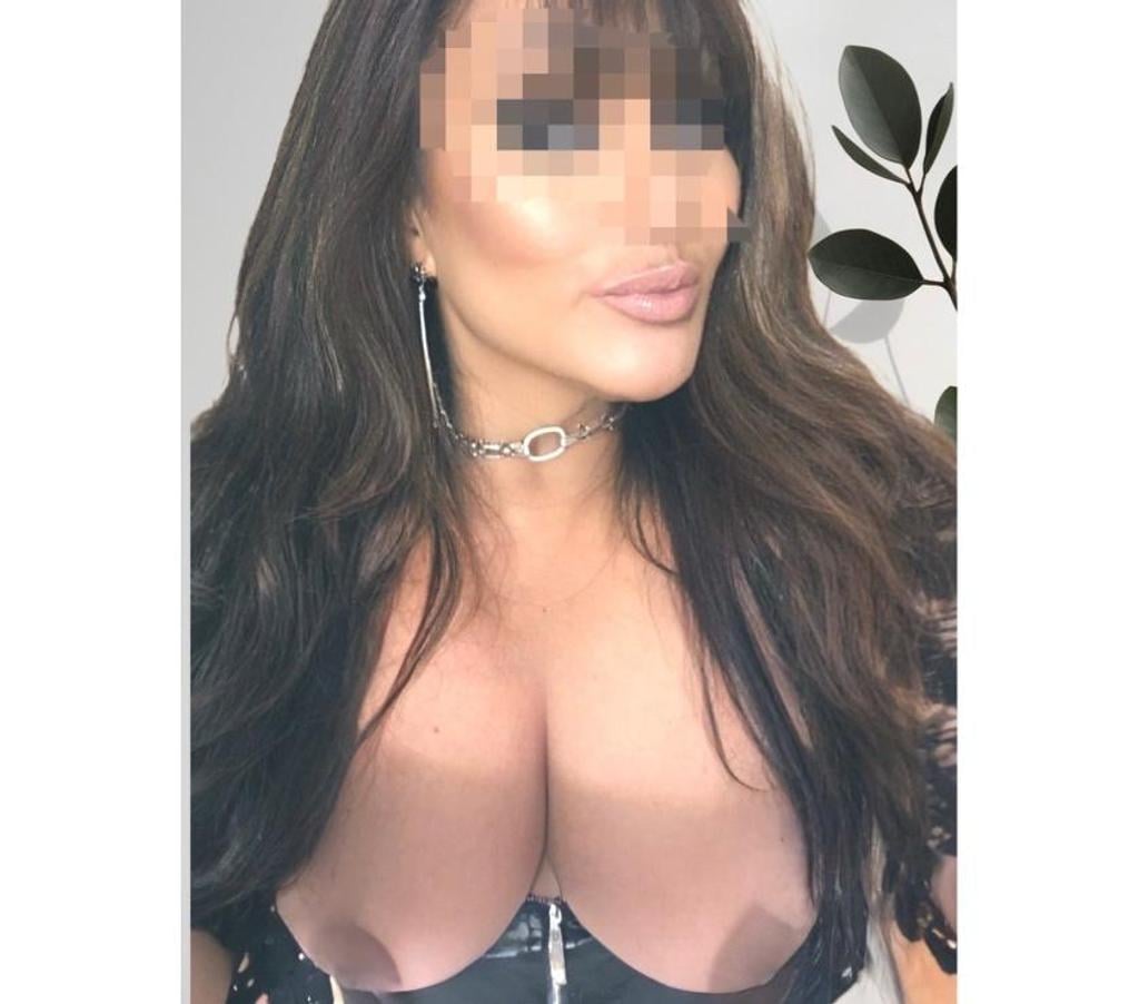 Escorts Belfast Belfast City Centre (South) - Belfast - Photos for ✨Stunning Curvy Mature Courtesan 💯 %