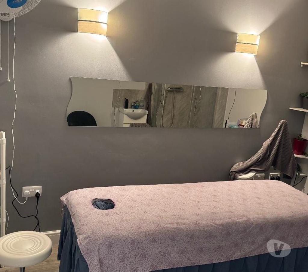 Full body massage South West London Richmond upon Thames - Photos for Best RelaxingDeep Tissue Massage in Richmond SW London