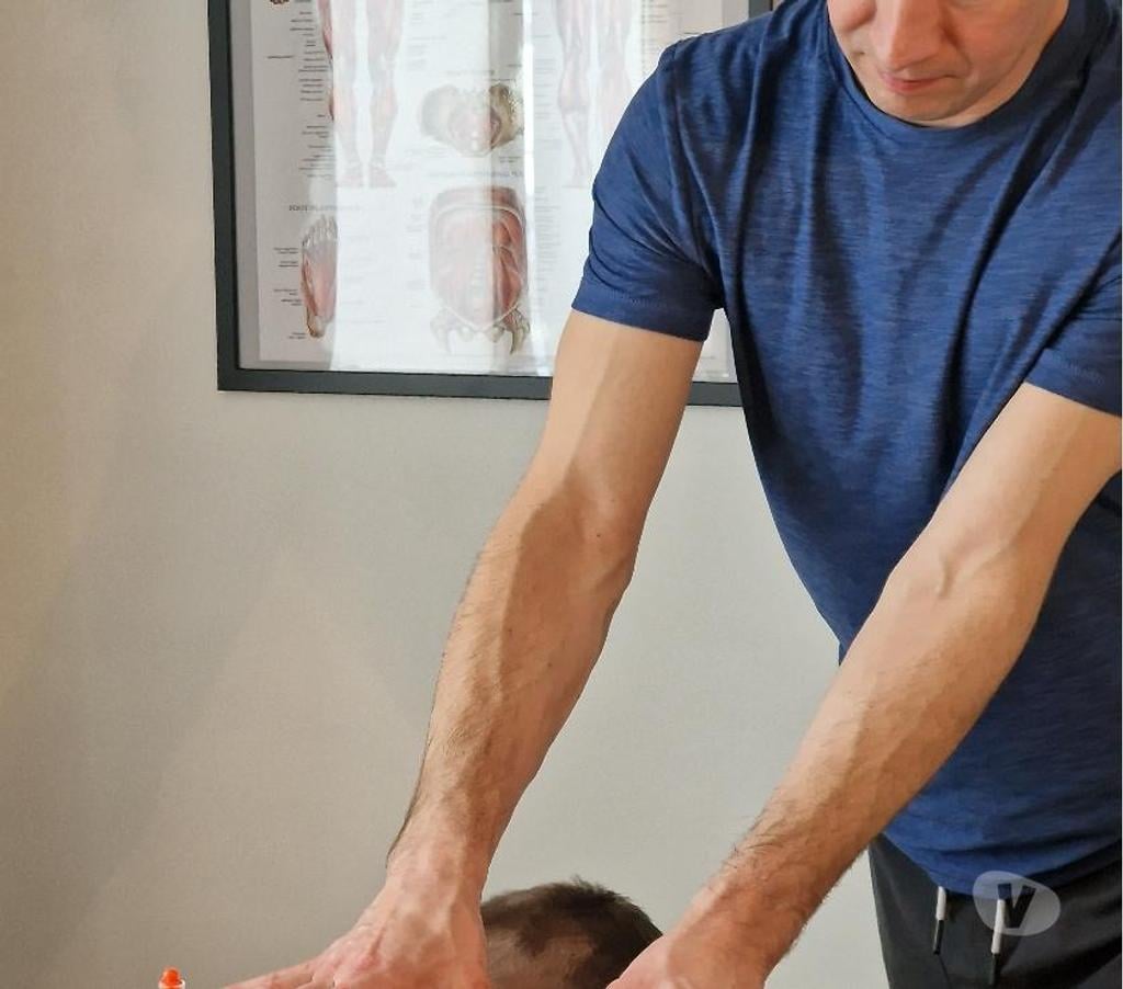 Full body massage Nottinghamshire Newark and Sherwood - Photos for Trained level 4 sports massage therapist