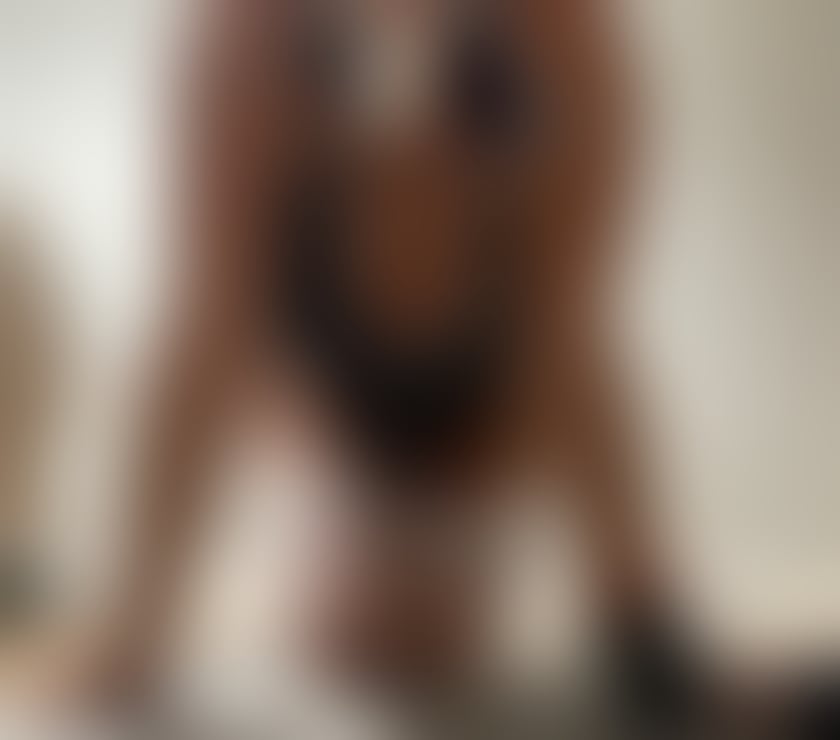 Escorts Oxfordshire Oxford - Photos for Shinycrystal in your area
