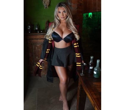 Escort Harrow Town Centre Harrow - Photos for Party girl🫣 I can be naughty&angel as well🔝outcall