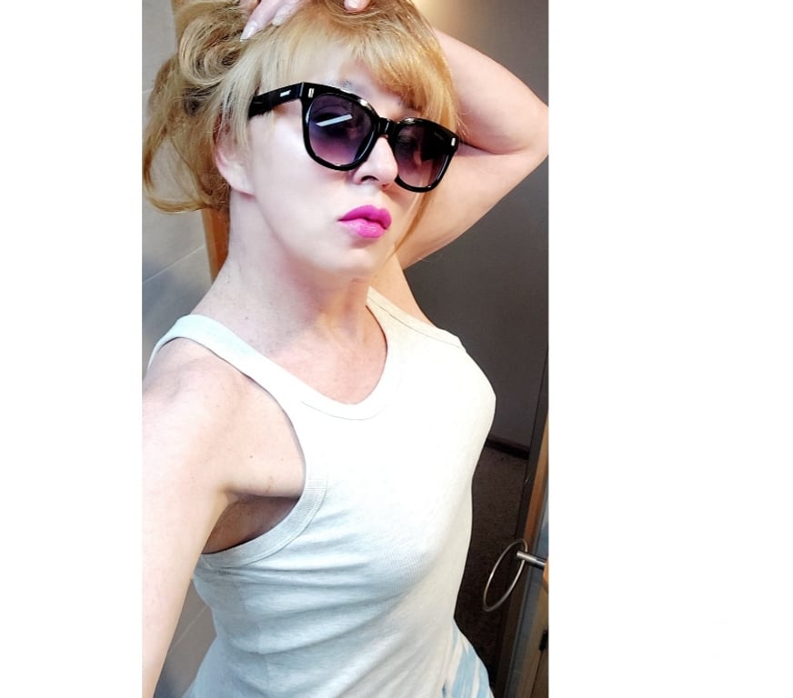 Trans Escorts Hampshire Southampton - Photos for TS Yummy Party Delightful Brazilian Kiss MILF