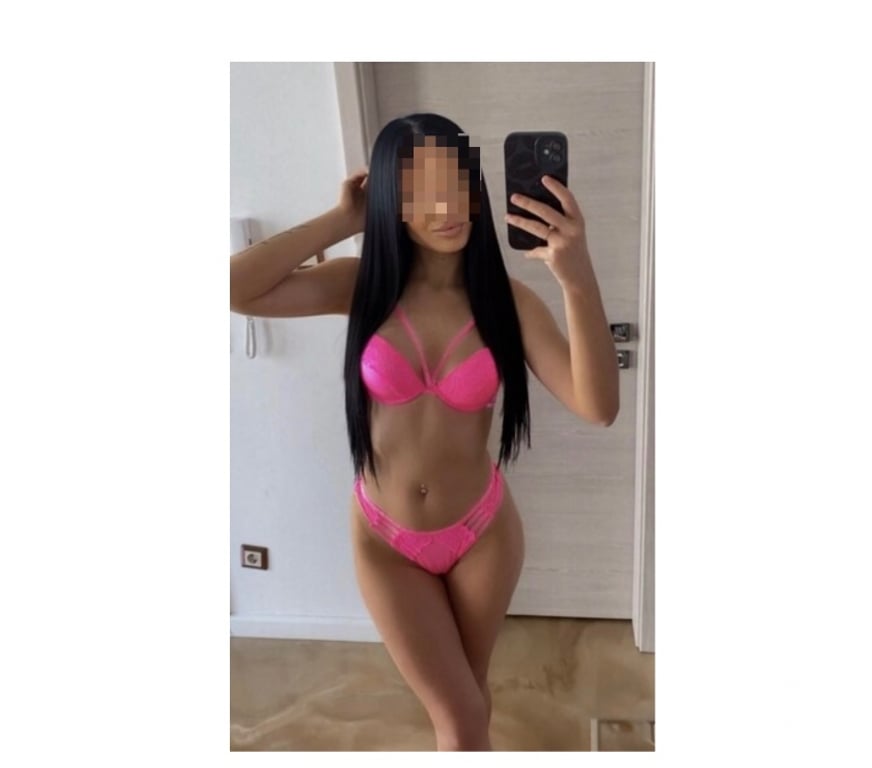 Escorts West Yorkshire Kirklees - Photos for Barbie new in town full service