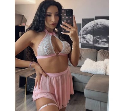 Escorts and Massages Walton-on-Thames Elmbridge - Photos for 💎Just outcall👠party girl🦋