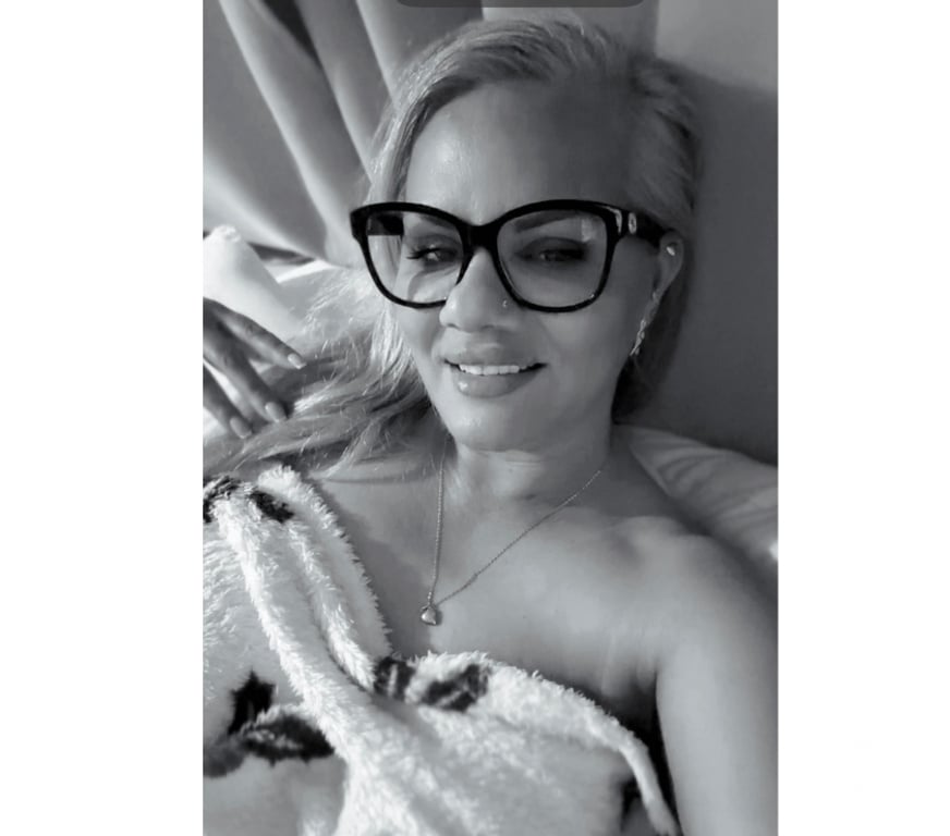 Escorts Hertfordshire Welwyn Hatfield - Photos for Suzy New Girl In The Town xxx