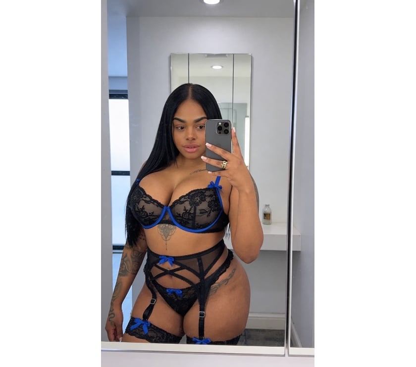 Escorts North London Enfield - Photos for 🍑 Naughty EN8 Brunette - Camo & Boots 🍑