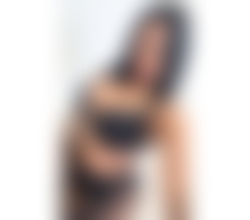 Escorts and Massages Hendon Central Station North West London - Photos for QUEEN YOLI IN HENDON