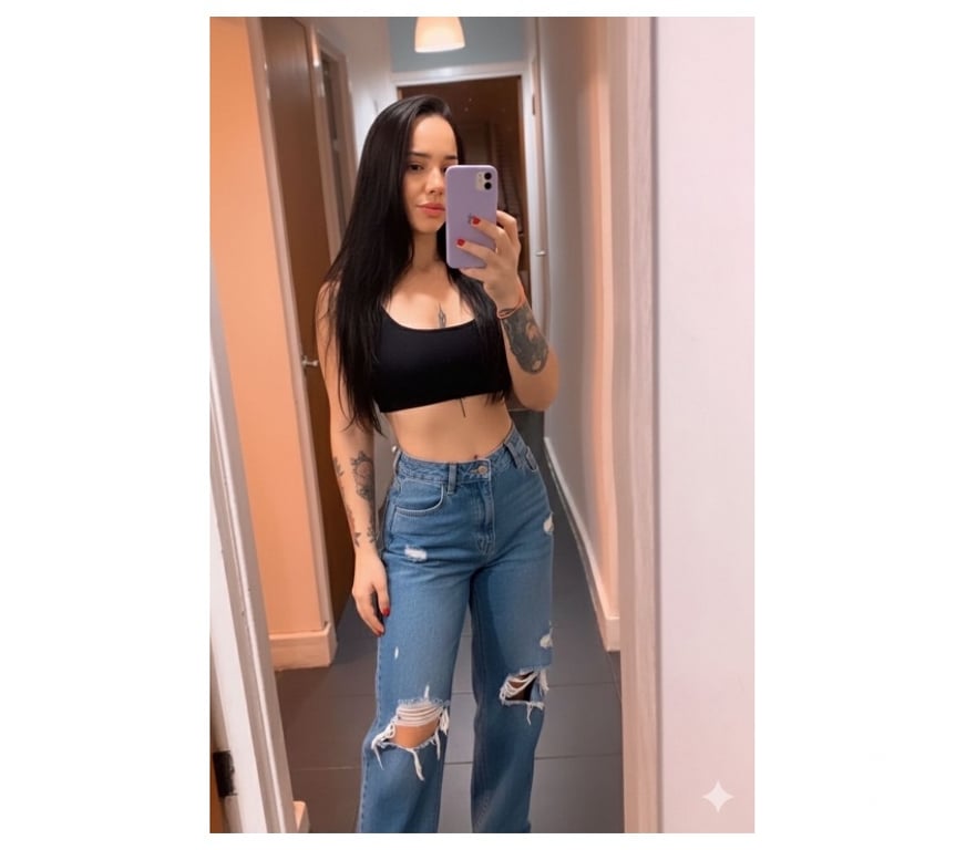 Escorts North West London Hendon Central Station - North West London - Photos for 💖 Elite Companion – Discreet & Unforgettable ✨