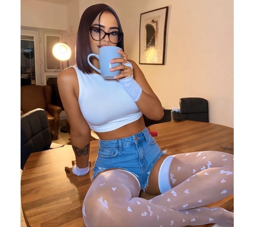 Escorts North West London Wembley Park - North West London - Photos for Elegant Brazilian Companion – Private Lux