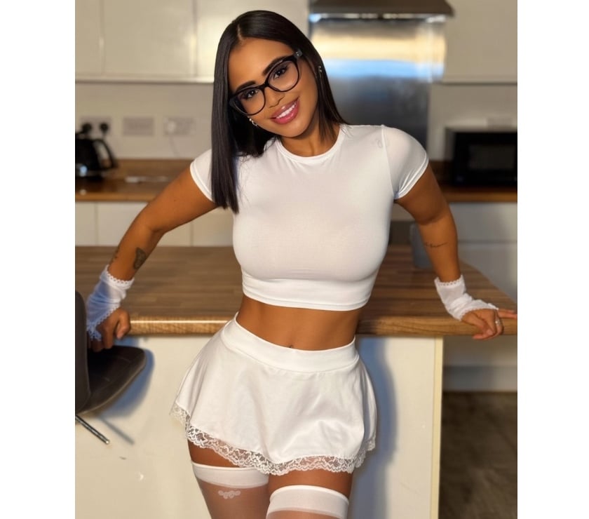 Escorts North West London Wembley Park - North West London - Photos for Elegant Brazilian Companion – Private Lux