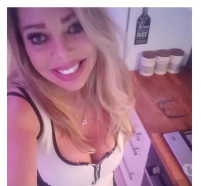 Escorts and Massages High Wycombe Buckinghamshire - Photos for Lia......Mature escort and massage services