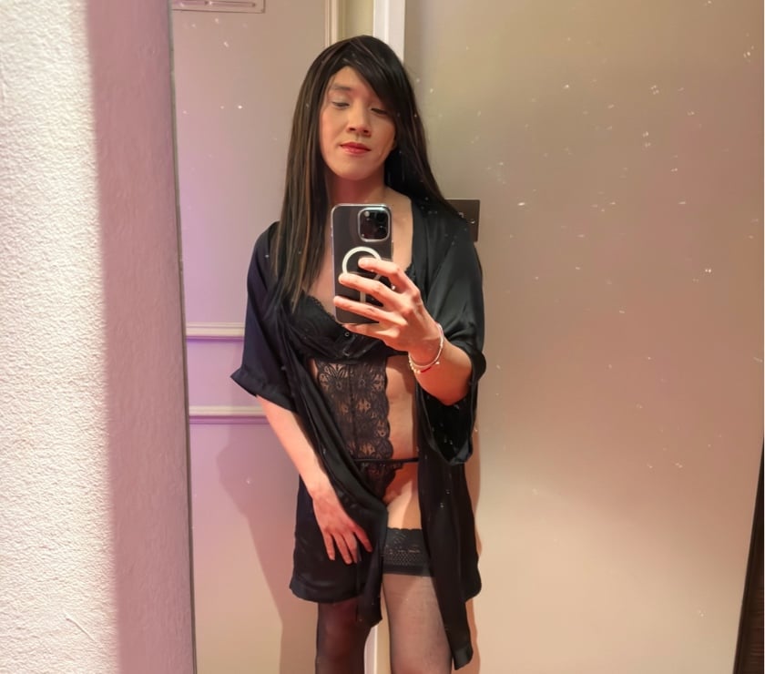 Escorts Milton Keynes City Centre Milton Keynes - Photos for Asian Horny TV cross dresser waiting for you guys