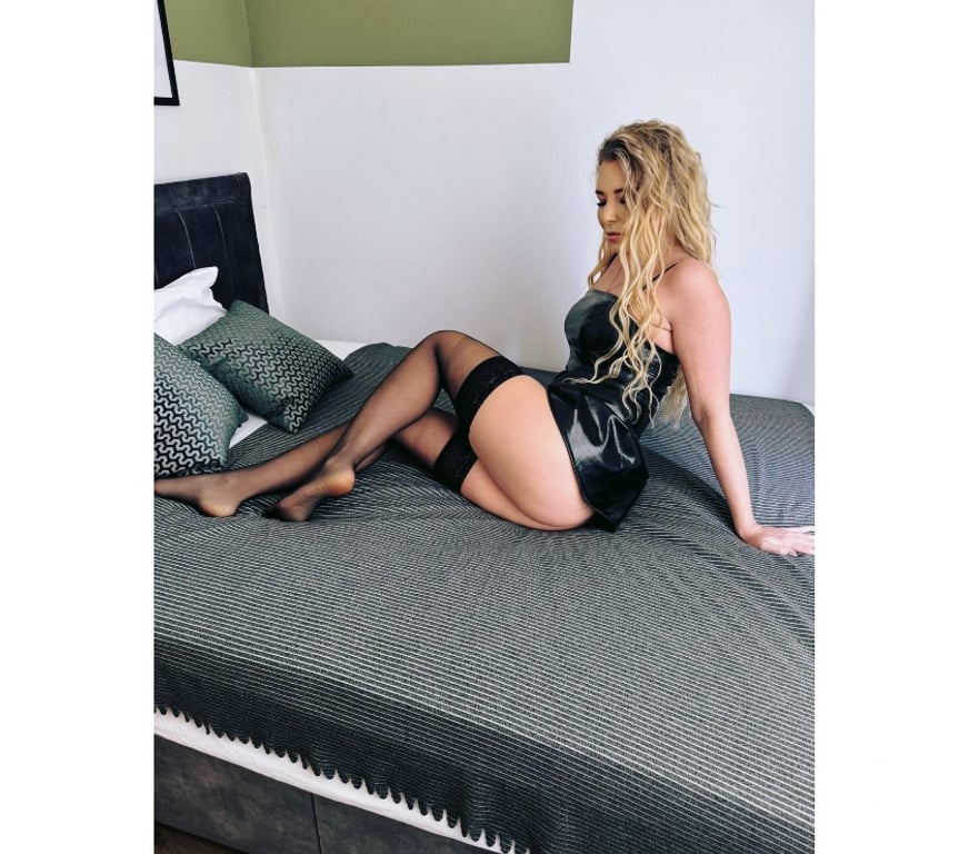 Escorts Buckinghamshire Milton Keynes - Photos for Chloe xxx 😈😈😈❤️