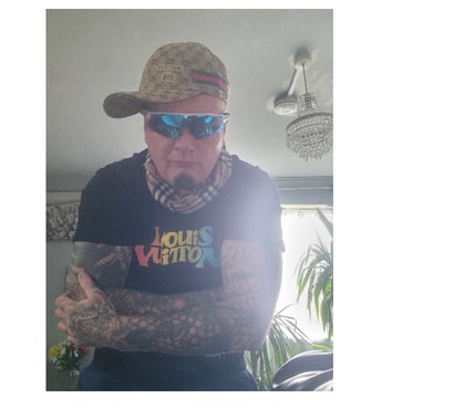 naughty dating Gilstead Bradford - Photos for MATURE MAN OFFERING NAUGHTY ADULT FUN