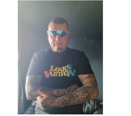 naughty dating Gilstead Bradford - Photos for MATURE 46 YEAR OLD MAN OFFERING BEDROOM FUN TO LADIES ONLY !