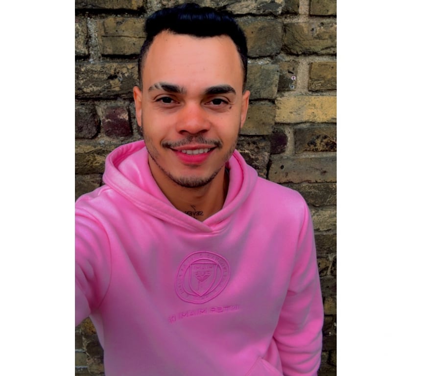  Gay massage North London Enfield - Photos for Brazilian available 🇧🇷