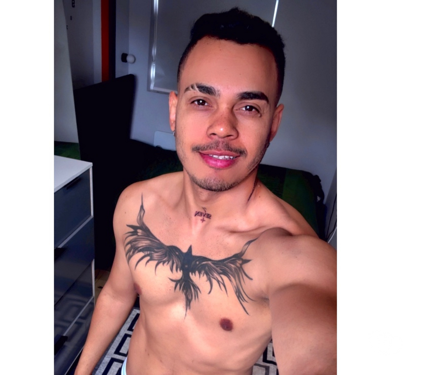  Gay massage North London Enfield - Photos for Brazilian available 🇧🇷