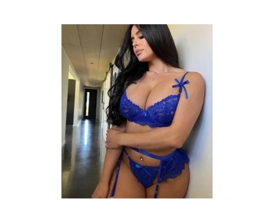 Escorts Greater Manchester Manchester - Photos for AMYRA 🥳party GIRL🥂REAL and friendly 😈