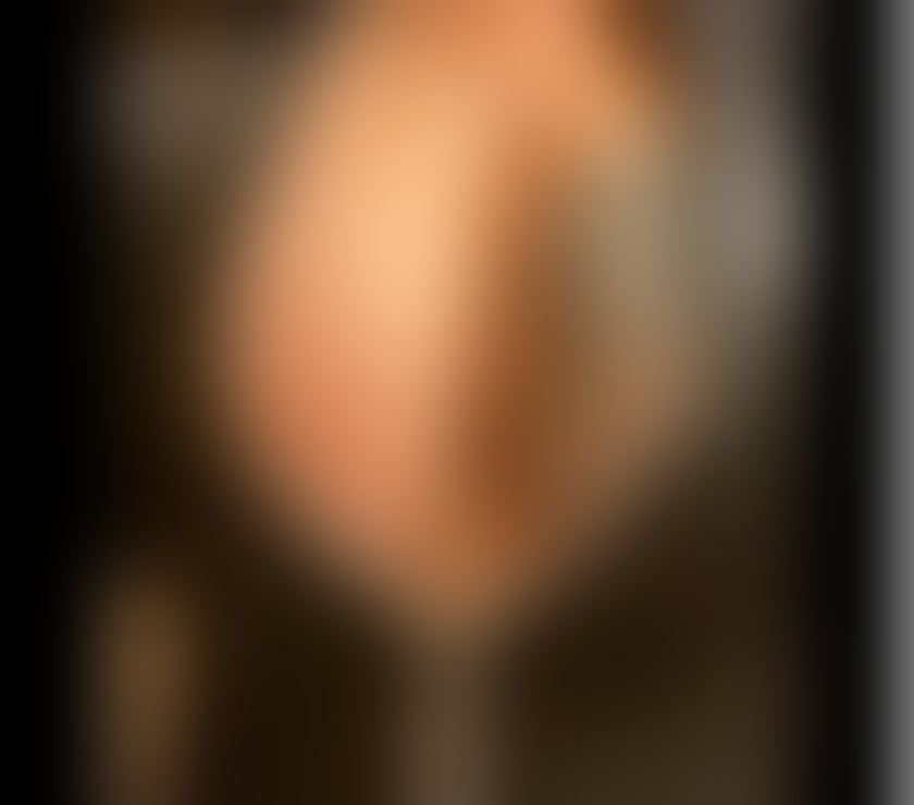 Escorts Slough Langley - Slough - Photos for British sexy busty milf visiting for1 WK ONLY CASH OR CARD