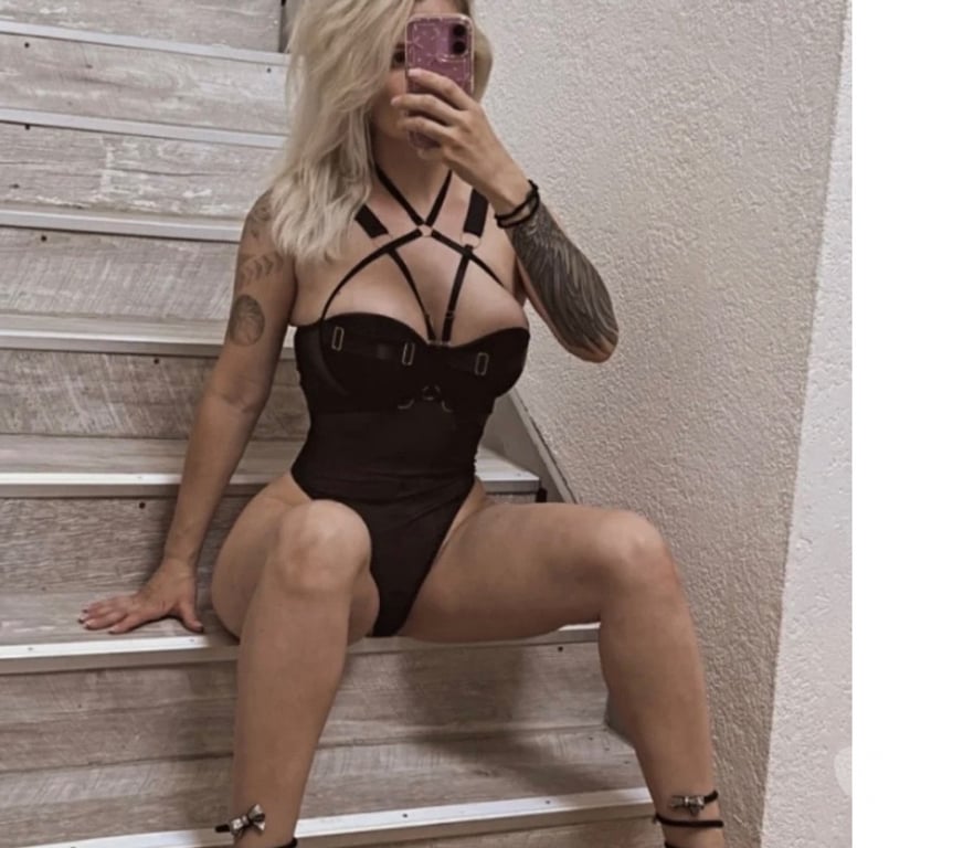 Escorts Cardiff Cardiff City Centre - Cardiff - Photos for Selena incall Outcal for a fantasy party