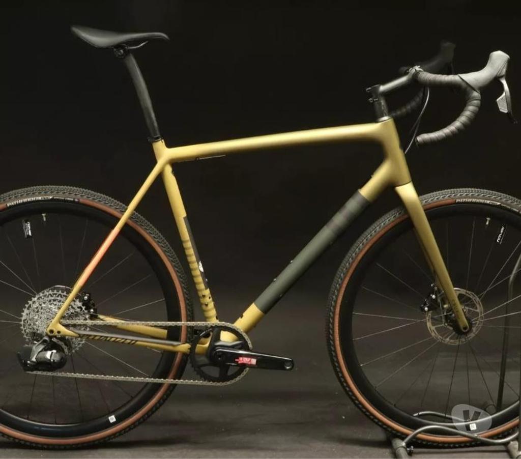 Fishing tackle Essex Chelmsford - Photos for Specialized Crux Expert Carbon 58cm SRAM XPLR eTap AXS 2023