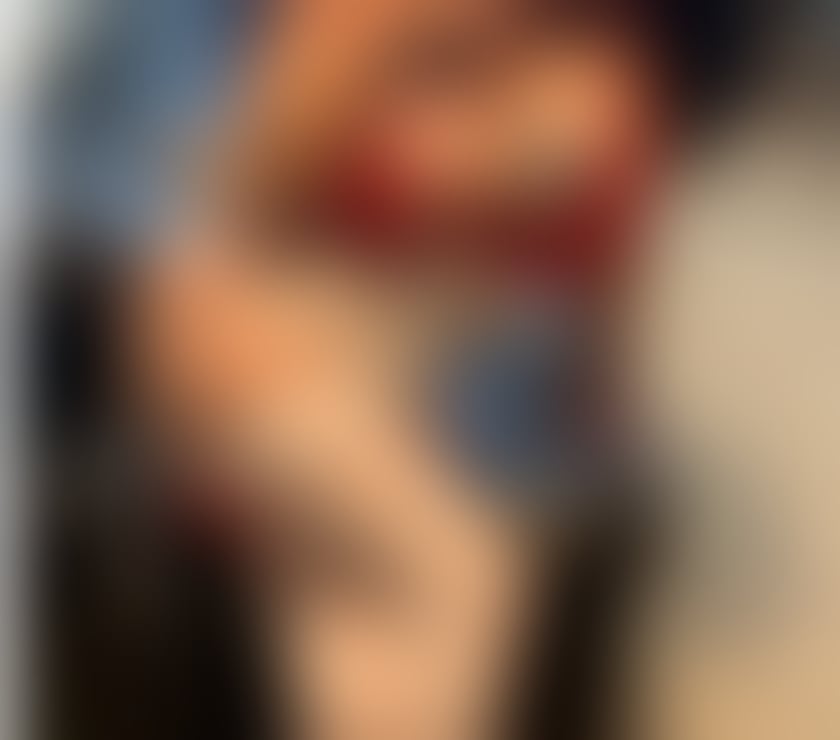 Escorts Reading Reading Town Centre - Reading - Photos for BRITISH BUSTY FIlTHY MILF ANY HOLES A GOAL 1 Week only!!