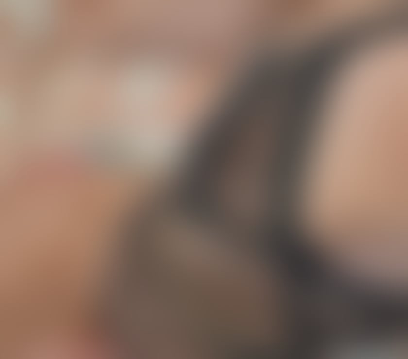 Escorts Nottinghamshire Nottingham - Photos for Sara girl - write and I will send you more photos before mee