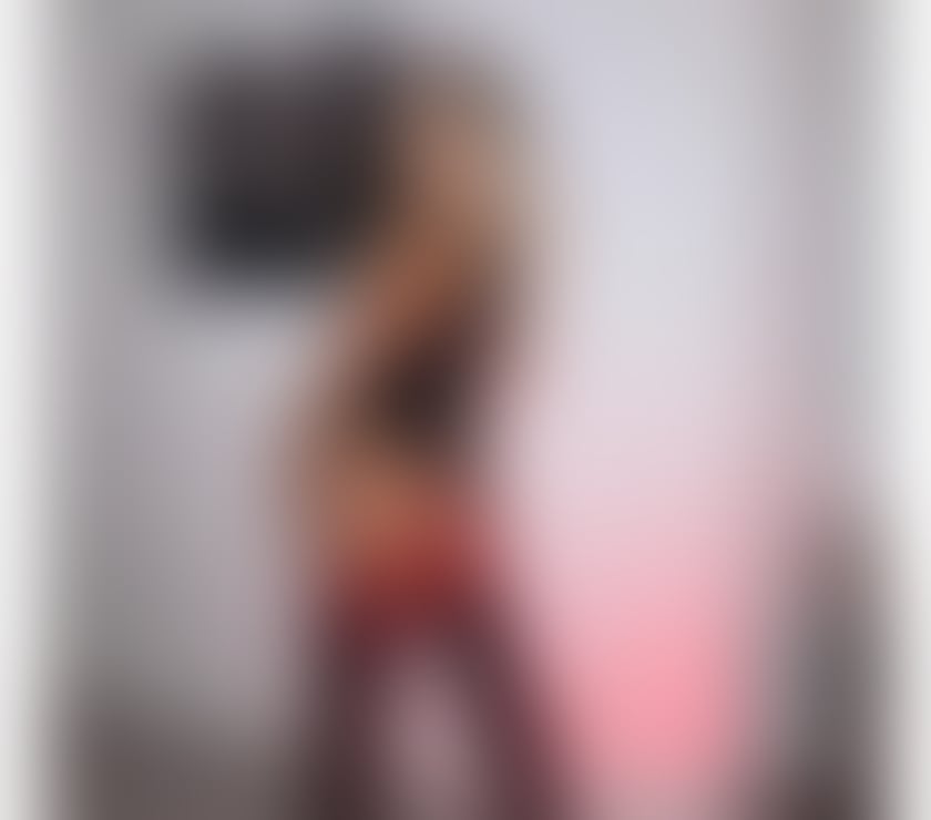 Escorts and Massages Reading Town Centre Reading - Photos for Available ✅party girl in town🌸🎉OUTCALL🔞❤️