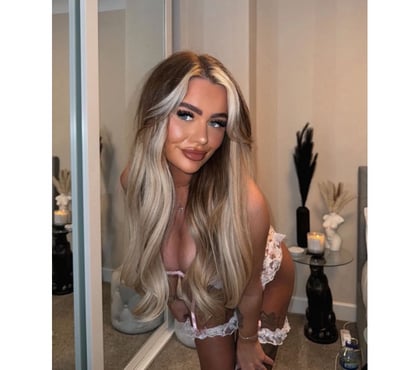 Escorts and Massages Reading Town Centre Reading - Photos for 💝NEW💝party girl in town🌸🎉OUTCALL🔞❤️