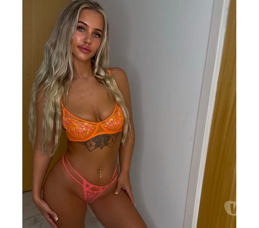 Escorts West London Hillingdon - Photos for ❤️🌹outcall party girl in town✨❤️‍🔥