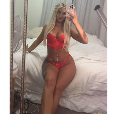 Photos for ❤️‍🔥PARTY GIRL🍾🥂NEW GIRL IN TOWN😘