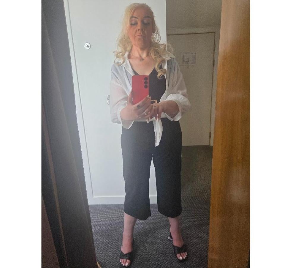 Escorts West Midlands Birmingham - Photos for SEXY 47 YR OLD MILF who will blow your mind