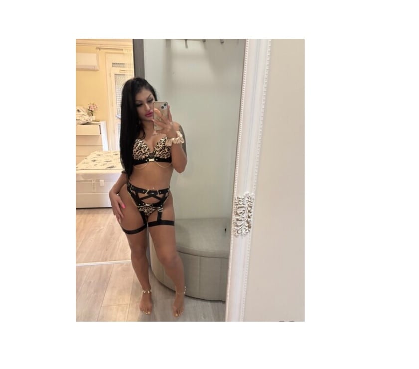 Dewsbury - Kirklees — Amanda best service in town