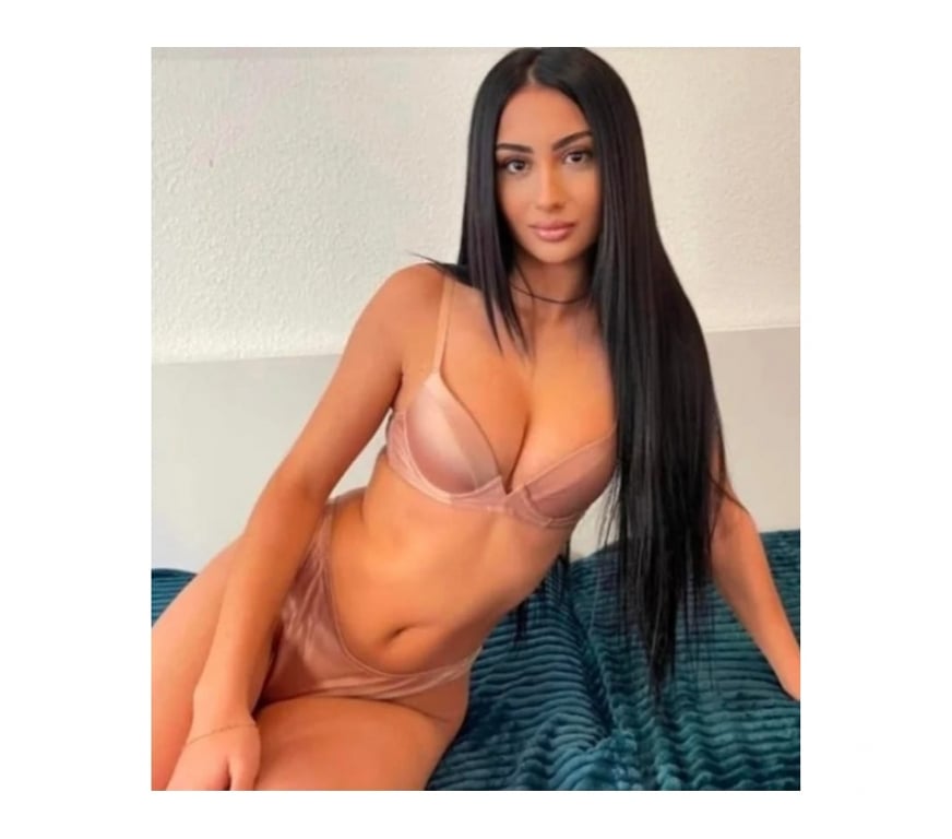 Escorts Oxfordshire Oxford - Photos for HELLO I M NEW IN YOUR CITY