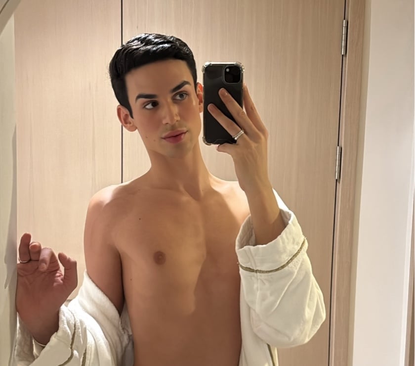 Photos for Pedro Young hot bottom 🍑🔥