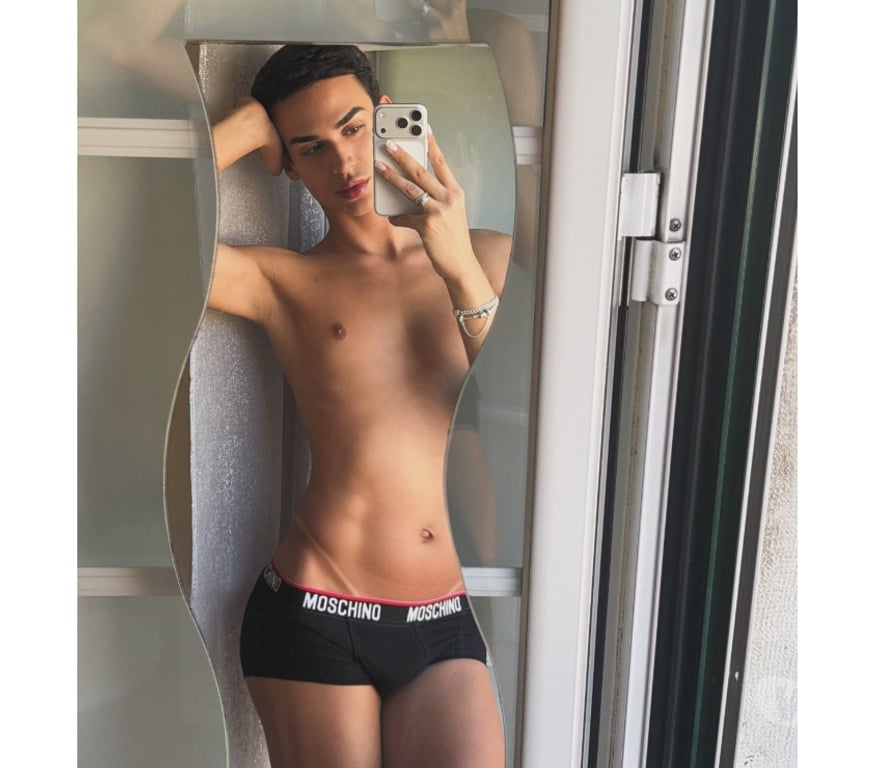  Gay massage East London Canary Wharf - East London - Photos for Pedro Young hot bottom 🍑🔥