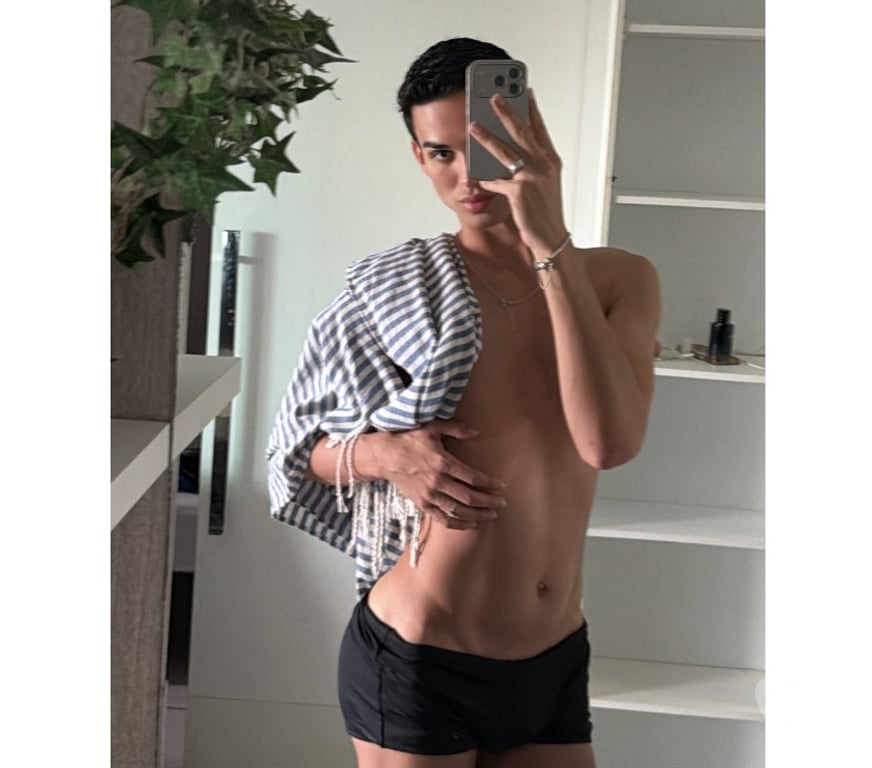  Gay massage East London Canary Wharf - East London - Photos for Pedro Young hot bottom 🍑🔥