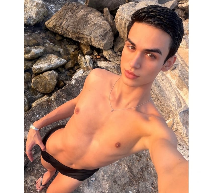  Gay massage East London Canary Wharf - East London - Photos for Pedro Young hot bottom 🍑🔥