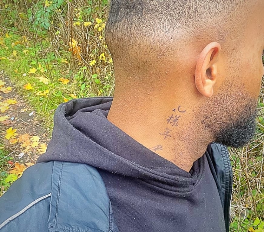  Gay massage West Midlands Sandwell - Photos for MEN ONLY) FULL BODY MASSAGE , MORE.. TABLE ✅