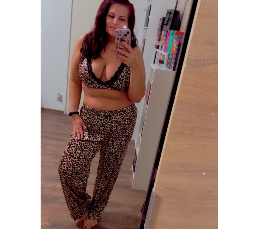 Escorts Buckinghamshire Milton Keynes - Photos for Busty Vicky for Fun in MK9 💥 BLOW&GO OWO+CIM 40£