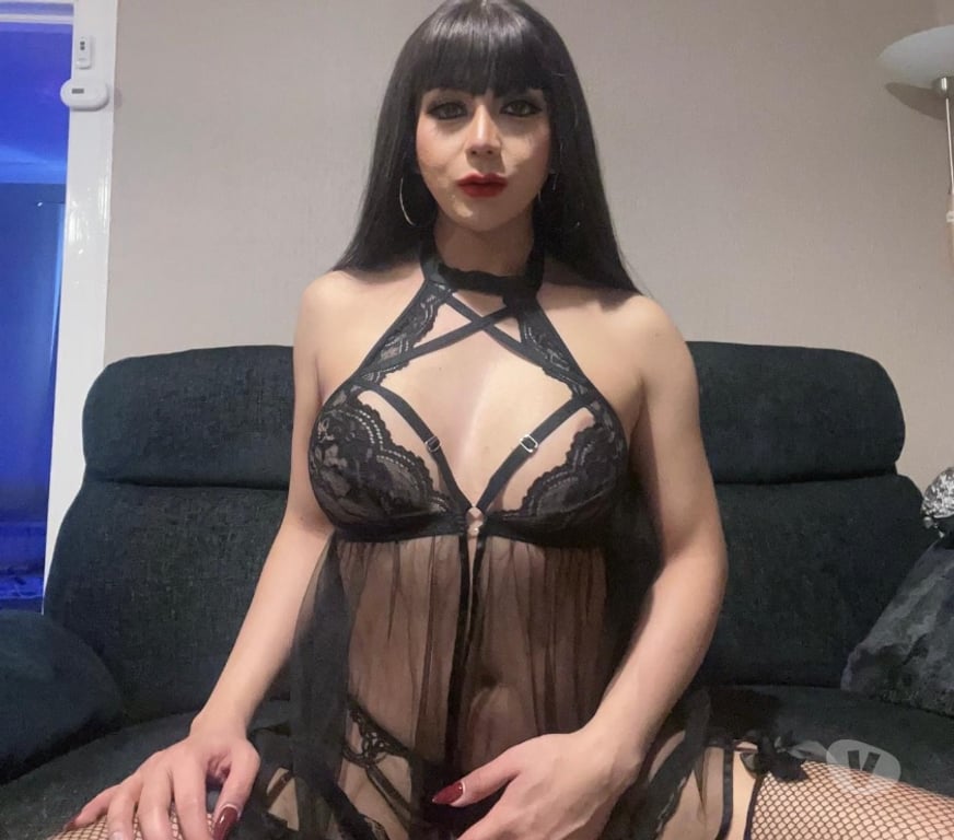 Escorts West Midlands Dudley - Photos for Very Very Naughty Sexy Thai TS LADYBOY back in Dudley x