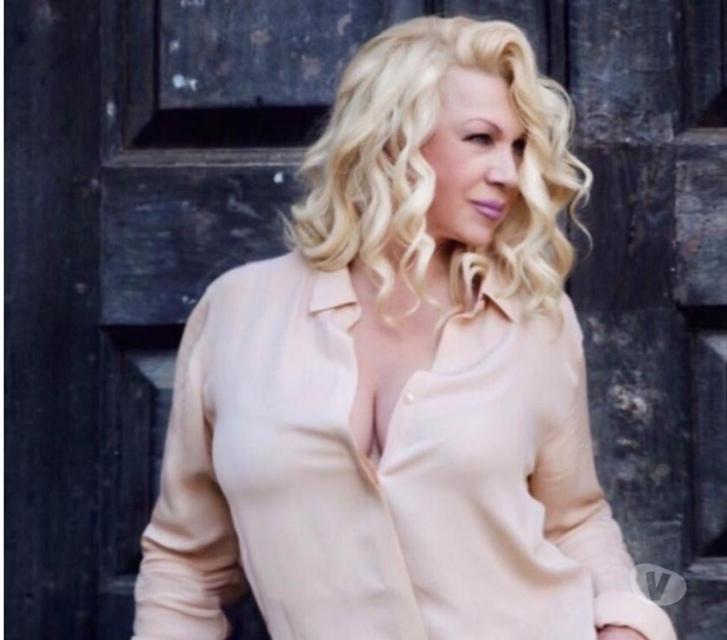 Escorts Central London Aldgate - Central London - Photos for Mature Blonde & Busty