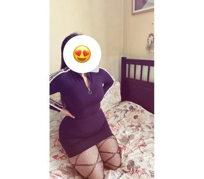 Escort Croydon Croydon - Photos for CURVY OLIVIA IN CROYDON 30min £60 1hour £90