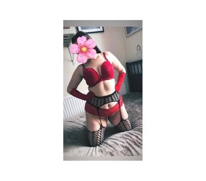 Escort Croydon Croydon - Photos for CURVY OLIVIA IN CROYDON 30min £60 1hour £90