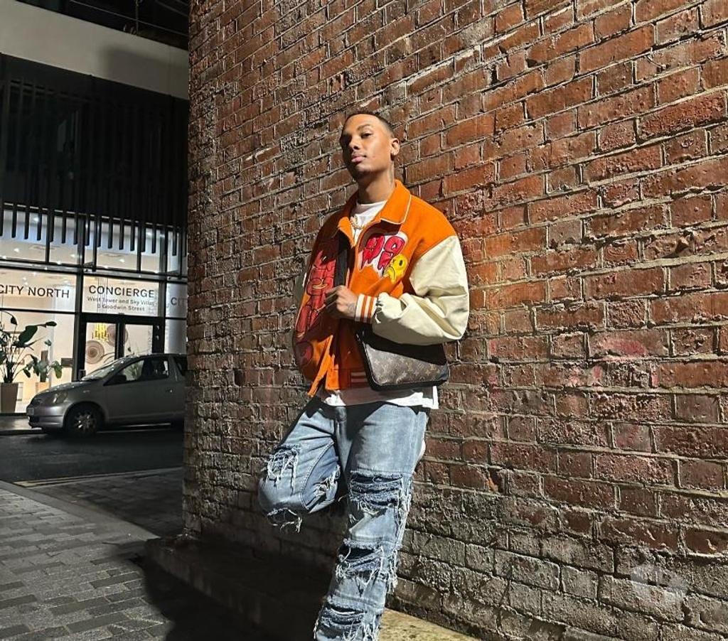  Gay massage Kent Maidstone - Photos for BIG 😈 Vers Boy